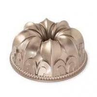 NORDIC WARE FLEUR DE LIS CAKE PA